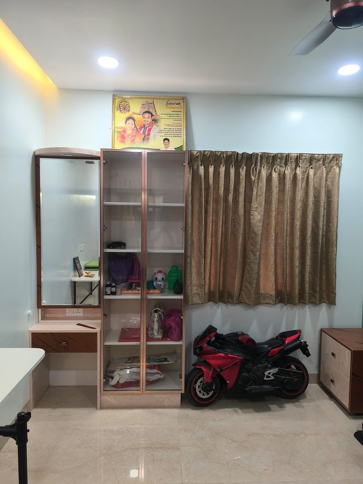 Dressing mirror and glass cabinet